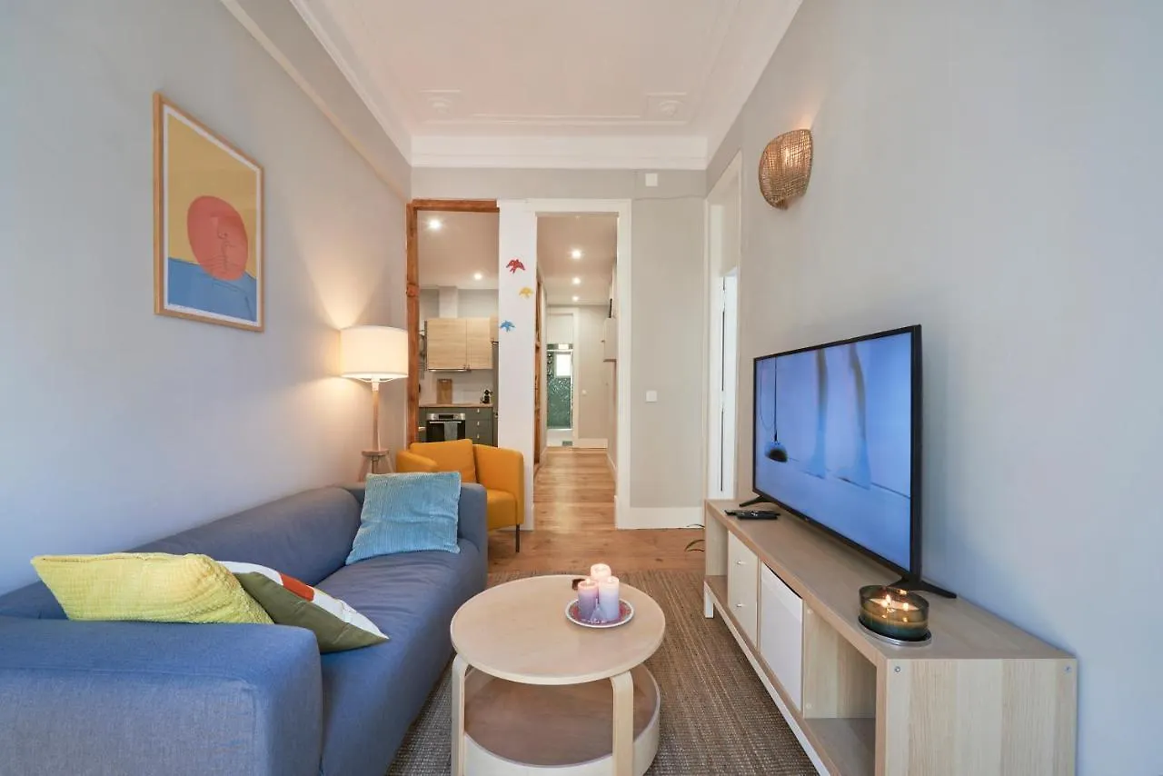 Design Apartment For Big Groups 4Bed/3Bath 리스본 포르투갈