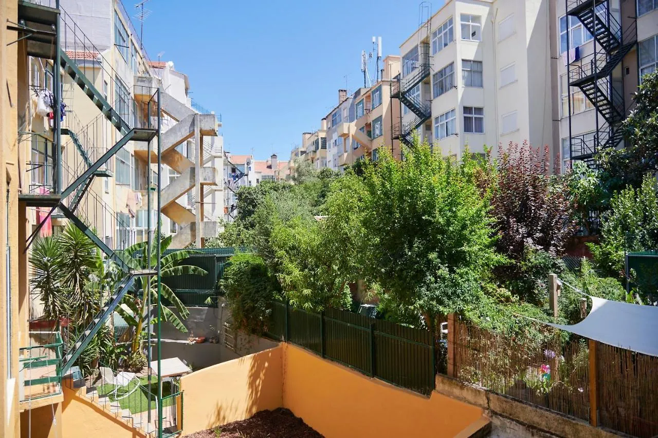Design Apartment For Big Groups 4Bed/3Bath Lisbon