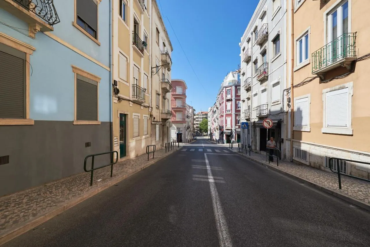 Design Apartment For Big Groups 4Bed/3Bath Lisbon